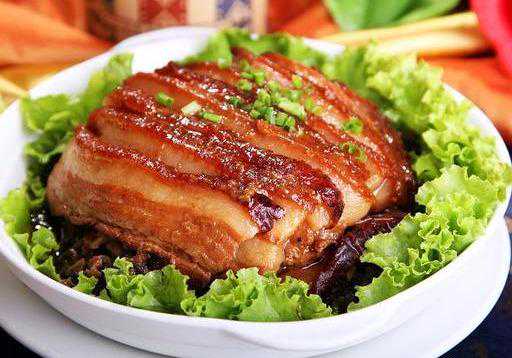 咸烧白：四川美味，肉香十足，特别下饭，吃了让人忘不了