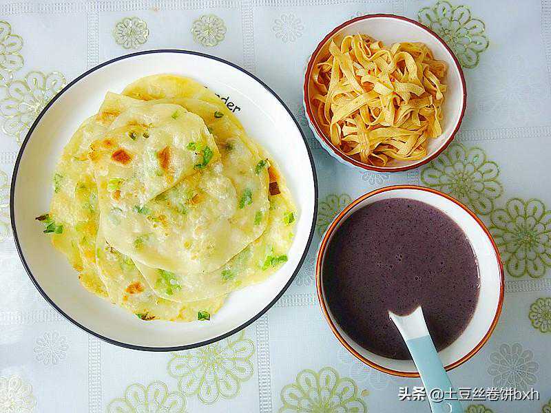 不叫外卖，不吃面包蛋糕，我的快手极简早餐走红，好吃顶饱又舒服