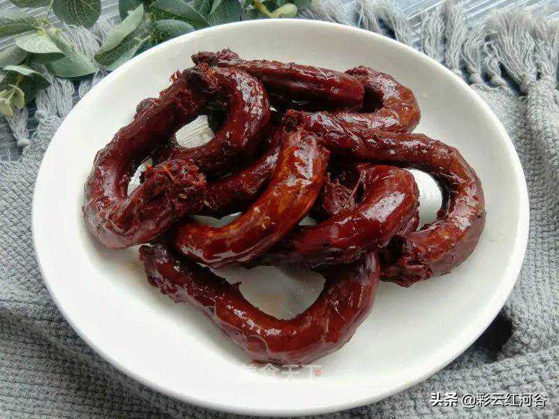 美味卤鸭脖