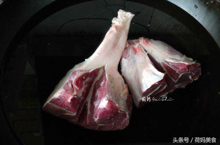 凉拌牛肉这样做，肉酥筋软味道香，下酒又下饭，好吃又过瘾，好吃