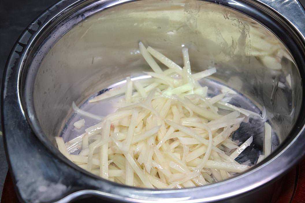 急火短炒,一锅迅速成菜~烹出猪腰菜的脆、嫩、鲜...