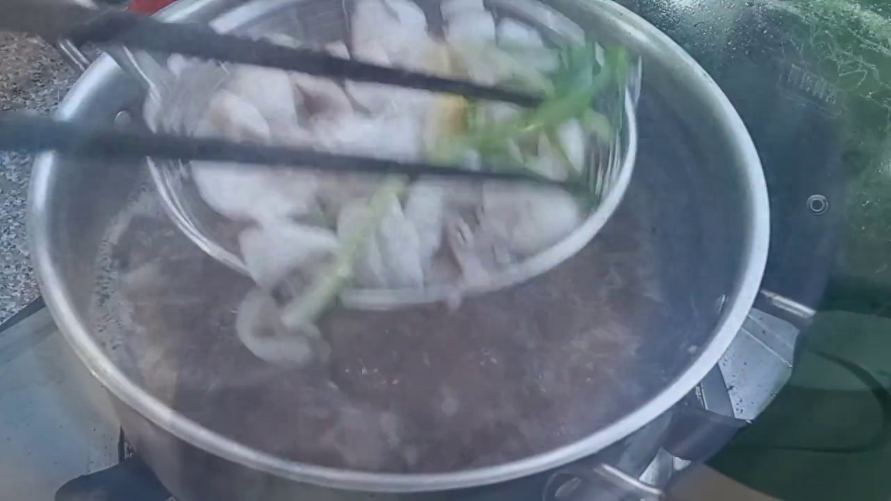 我爸炒了几十年的下酒小菜，有朋友来家里必炒的一道菜