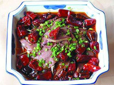 狗舌毛血旺（哈尔滨市八府香鸭招牌菜）